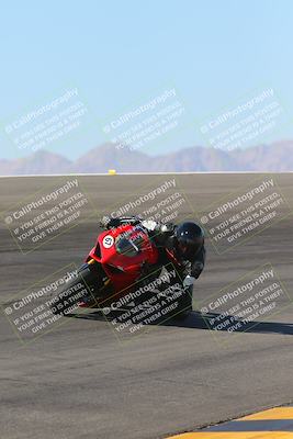 media/Nov-06-2023-Moto Forza (Mon) [[ce023d0744]]/2-Advanced Group/Session 2 (Bowl)/